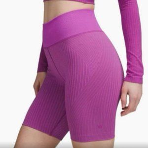 lululemon athletica  Ebb To Street High-Rise Short 8"